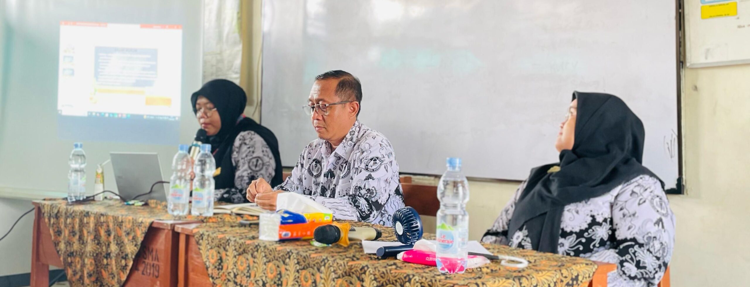 Rapat Kelulusan Siswa Kelas 12 Tahun 2025