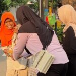 OSIS SMA Uswatun Hasanah Gelar Kegiatan Berbagi Takjil di Bulan Ramadan